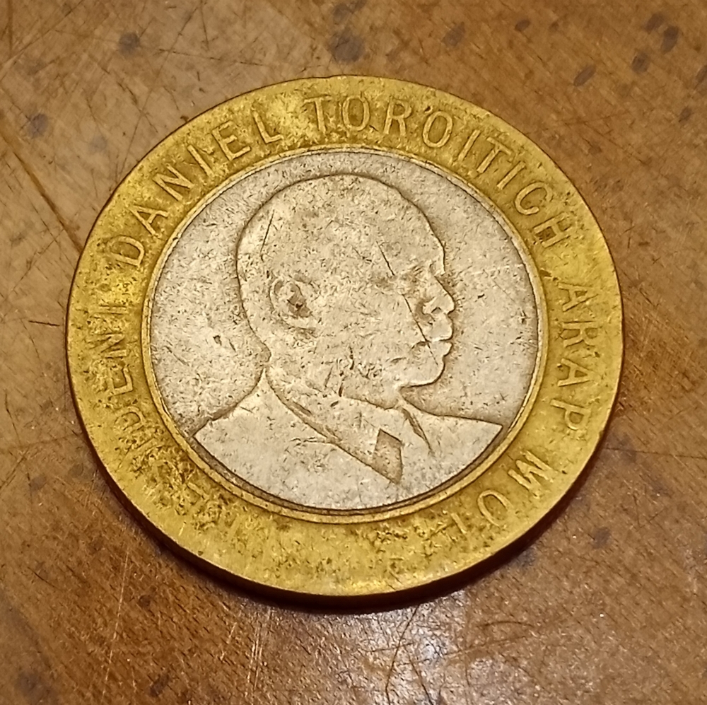 1997 Republic of Kenya 10 Shillings Coin